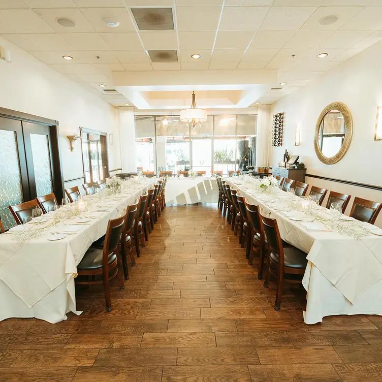 Elegant private dining for convention groups