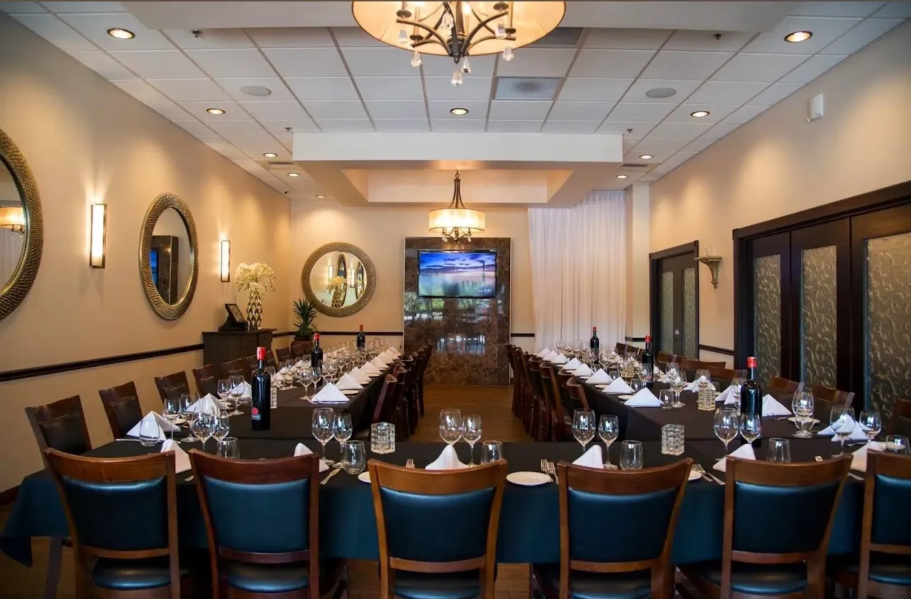 Amalfi Room private dining near Orange County Convention Center